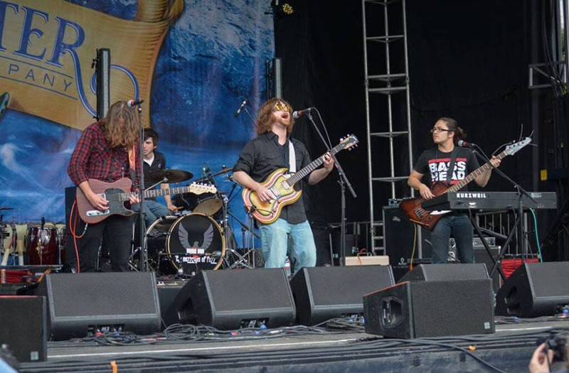 Uncle Van and the Buzzards of Fuzz