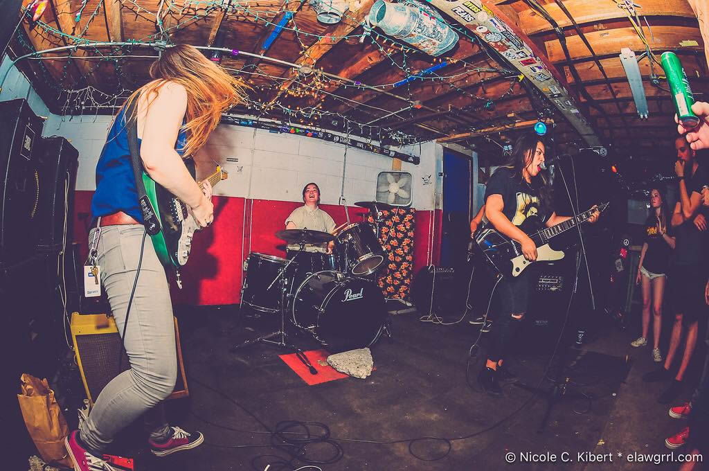 Bitter Live