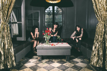 The Coathangers