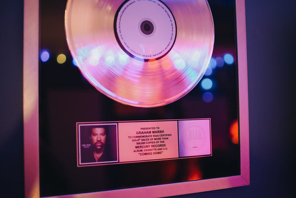 Gold Record for Lionel Richie's 'Coming Home'