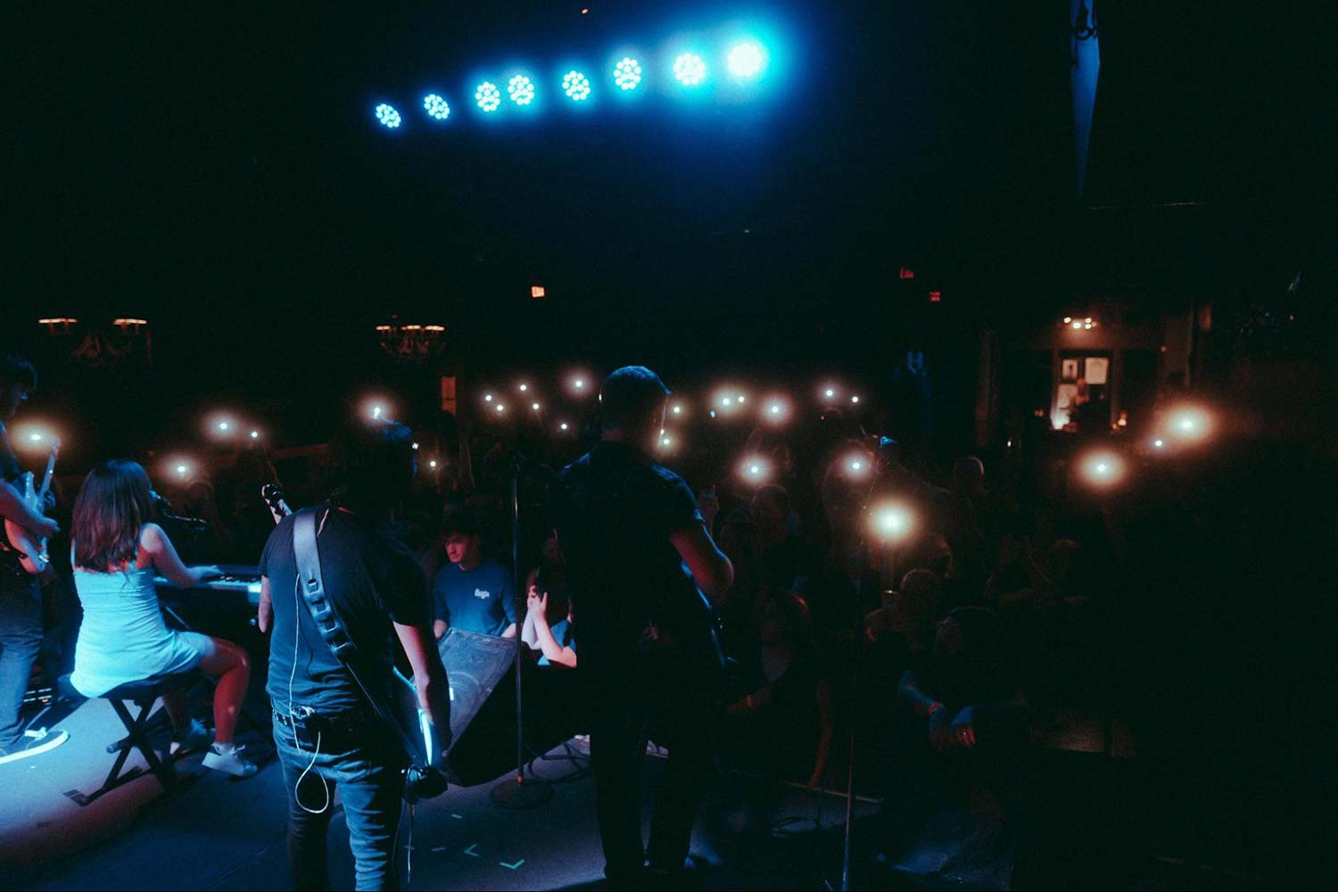 glimmers at the Masquerade