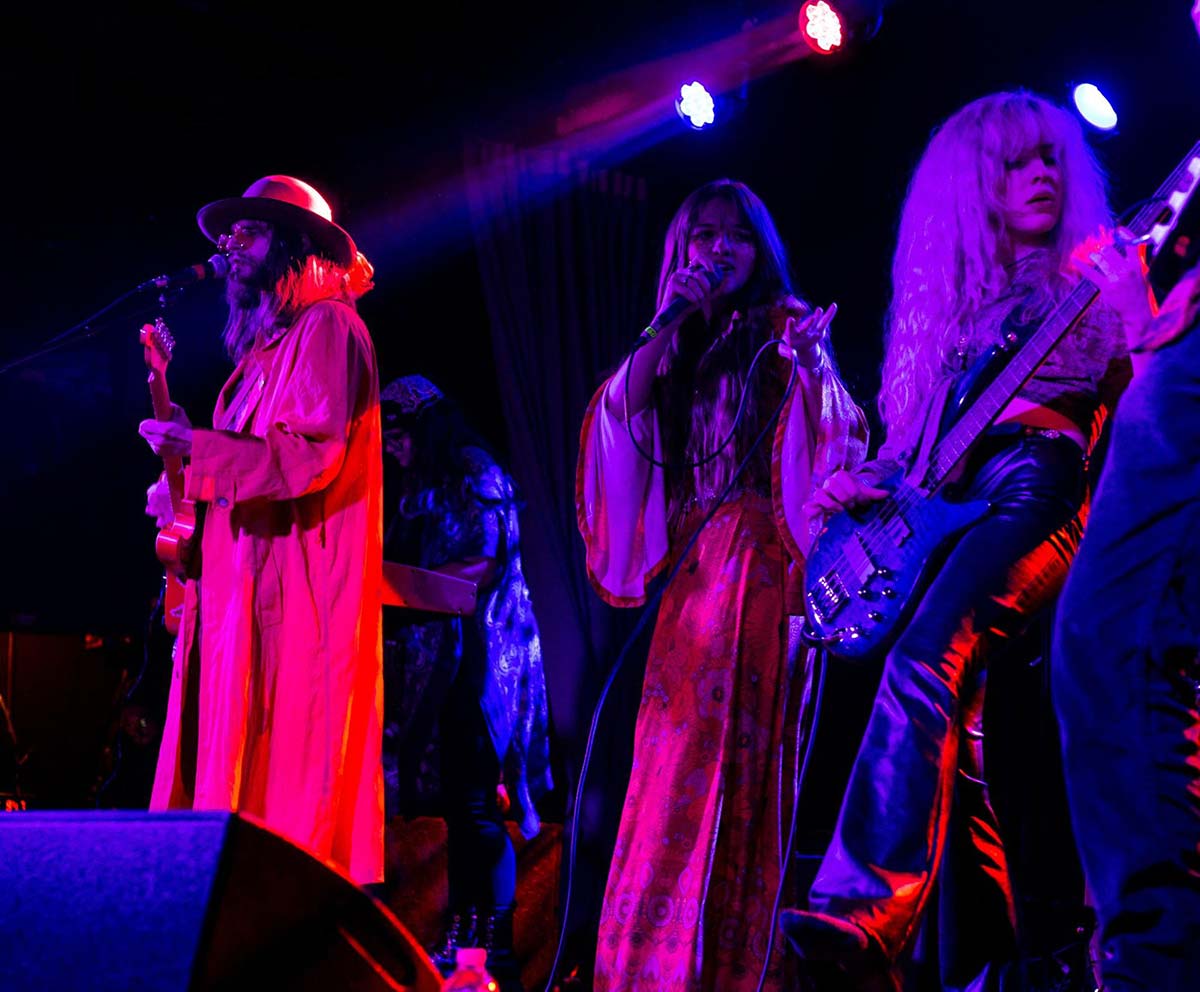 Rae and the Ragdolls at Smith's Olde Bar